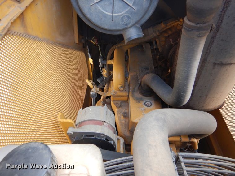 image for item DI2408 2005 John Deere 450J LGP dozer