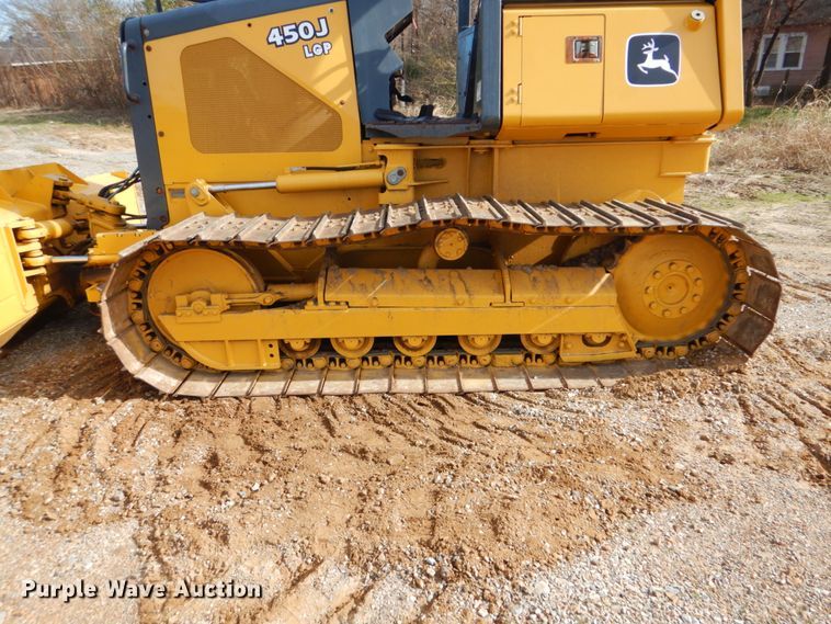 image for item DI2408 2005 John Deere 450J LGP dozer