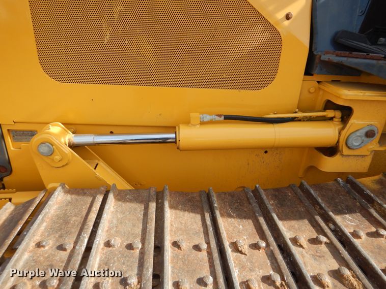 image for item DI2408 2005 John Deere 450J LGP dozer