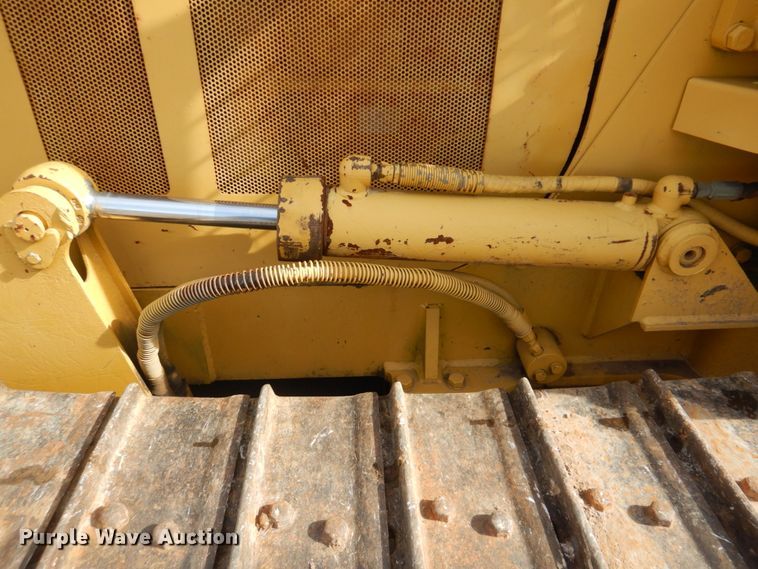 image for item DI2409 1993 Caterpillar D5C dozer