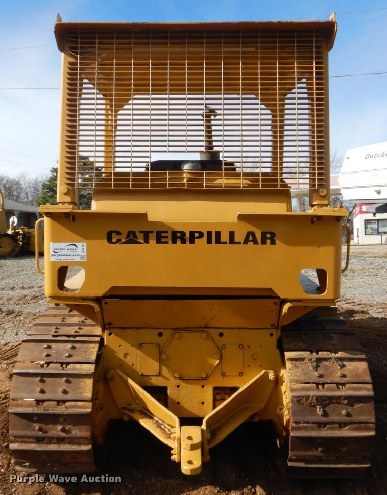 image for item DI2410 1976 Caterpillar D5 dozer