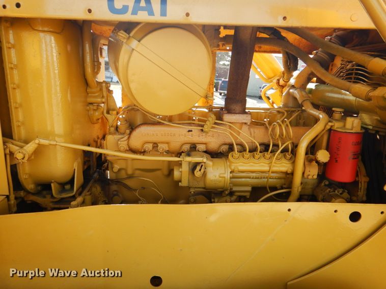 image for item DI2410 1976 Caterpillar D5 dozer