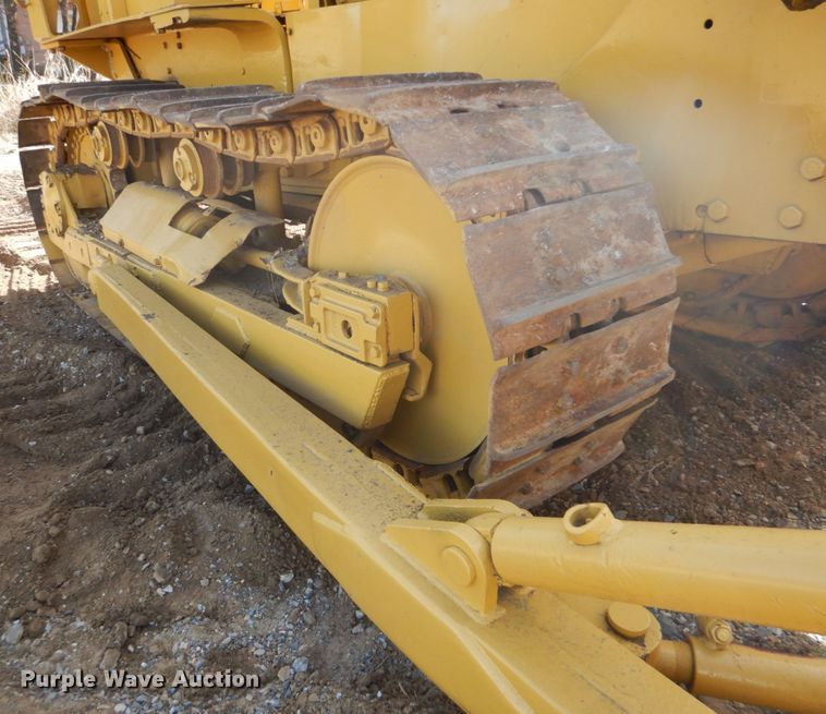 image for item DI2410 1976 Caterpillar D5 dozer