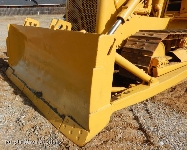 image for item DI2410 1976 Caterpillar D5 dozer