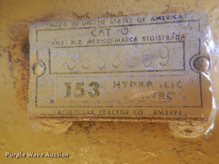 image for item DI2410 1976 Caterpillar D5 dozer