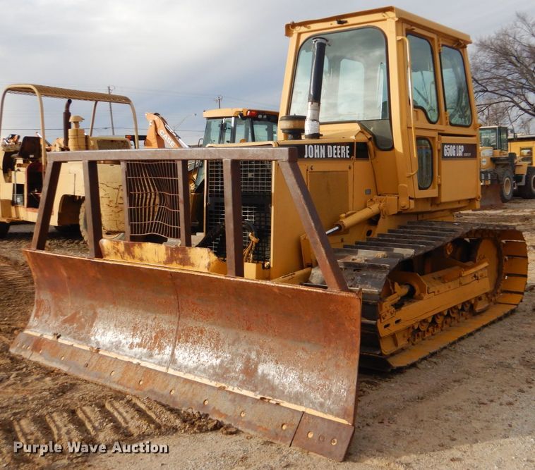 image for item DI2411 1999 John Deere 650G LGP Series IV dozer