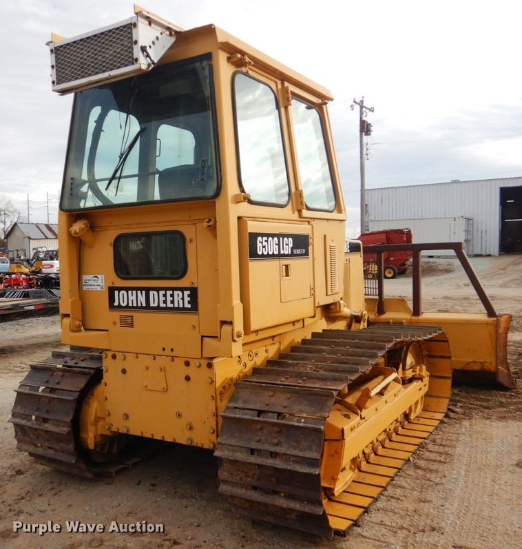 image for item DI2411 1999 John Deere 650G LGP Series IV dozer