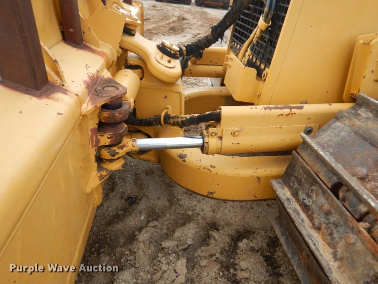 image for item DI2411 1999 John Deere 650G LGP Series IV dozer