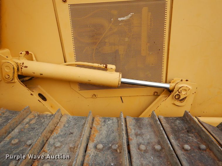 image for item DI2411 1999 John Deere 650G LGP Series IV dozer