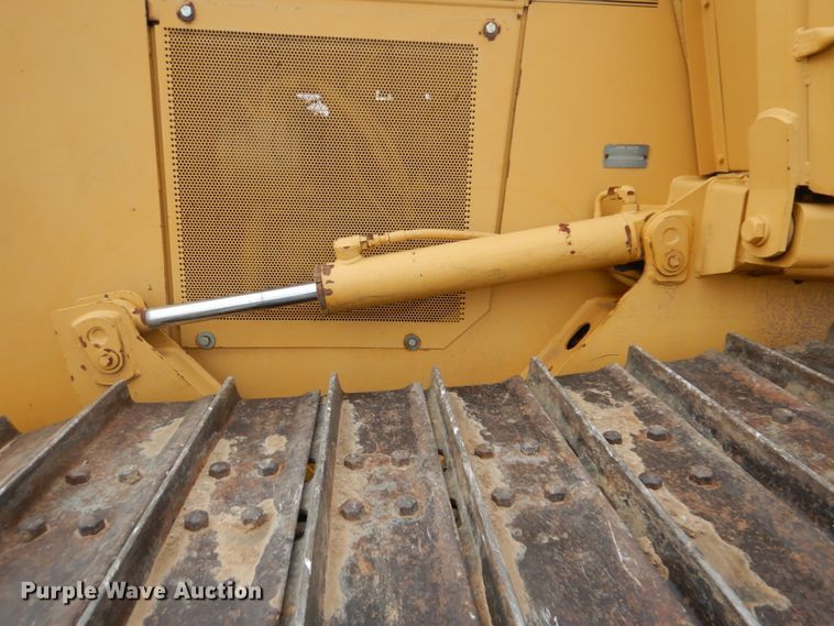 image for item DI2411 1999 John Deere 650G LGP Series IV dozer