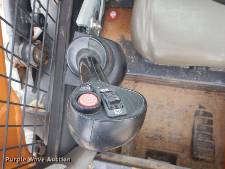 image for item DI2413 2014 Case SV250 skid steer