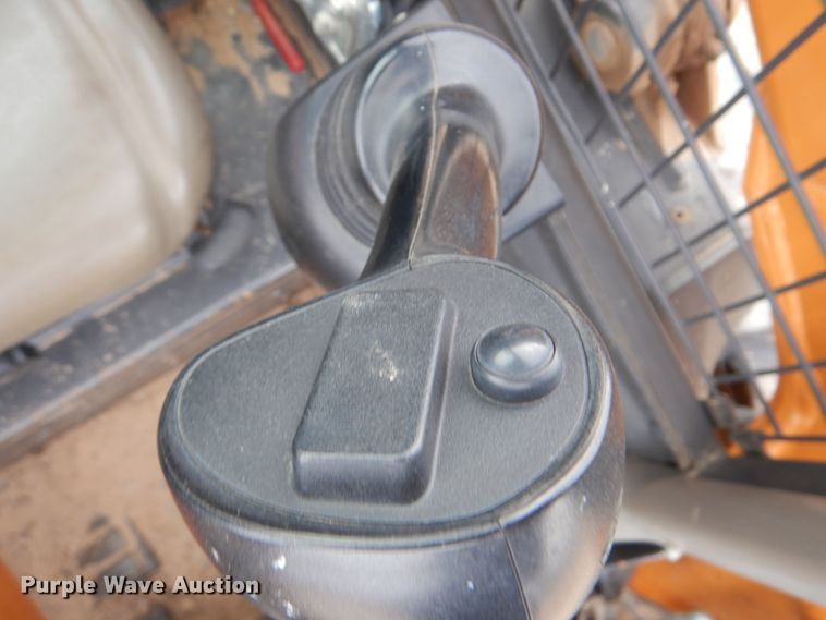 image for item DI2413 2014 Case SV250 skid steer