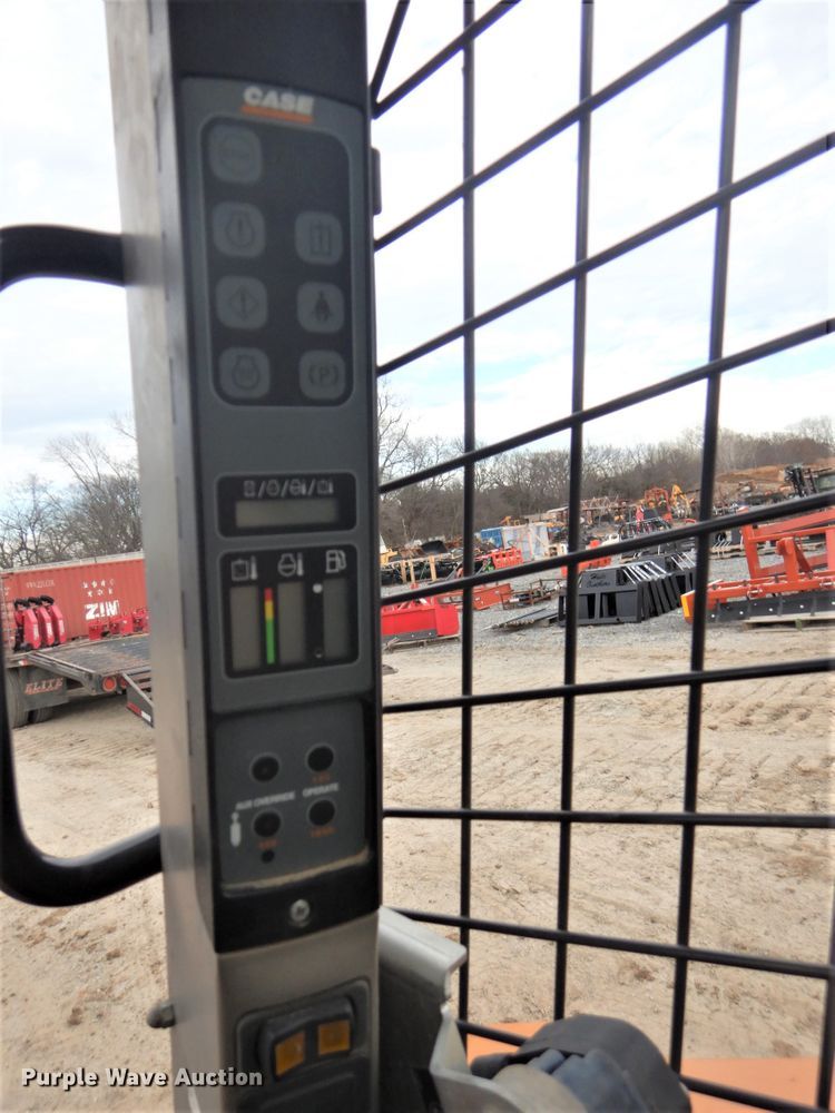 image for item DI2413 2014 Case SV250 skid steer