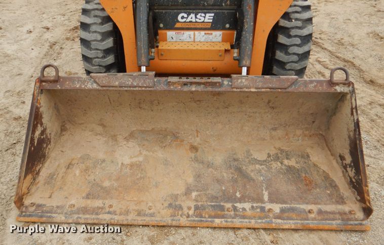 image for item DI2413 2014 Case SV250 skid steer