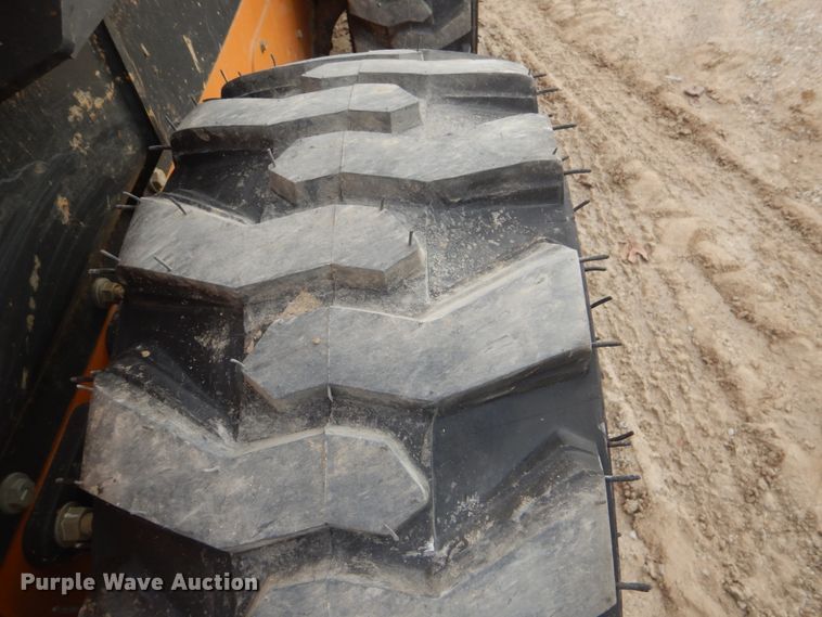 image for item DI2413 2014 Case SV250 skid steer