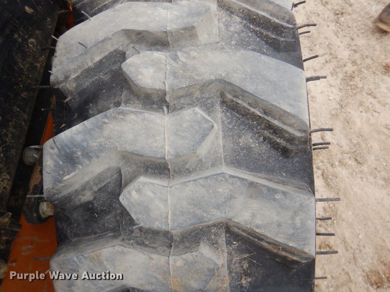 image for item DI2413 2014 Case SV250 skid steer