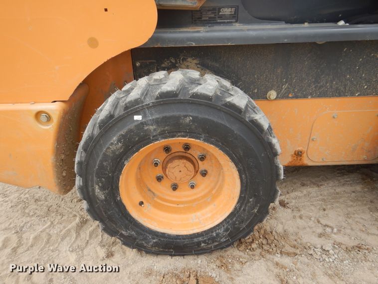 image for item DI2413 2014 Case SV250 skid steer