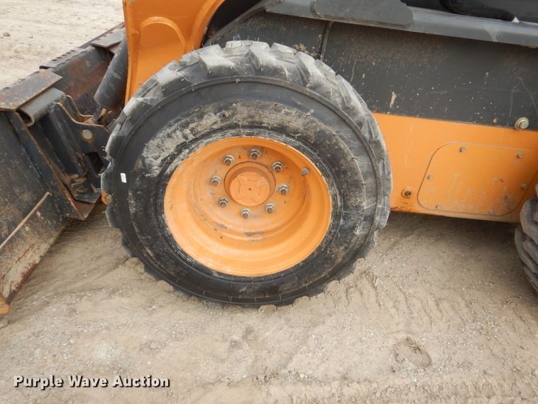 image for item DI2413 2014 Case SV250 skid steer