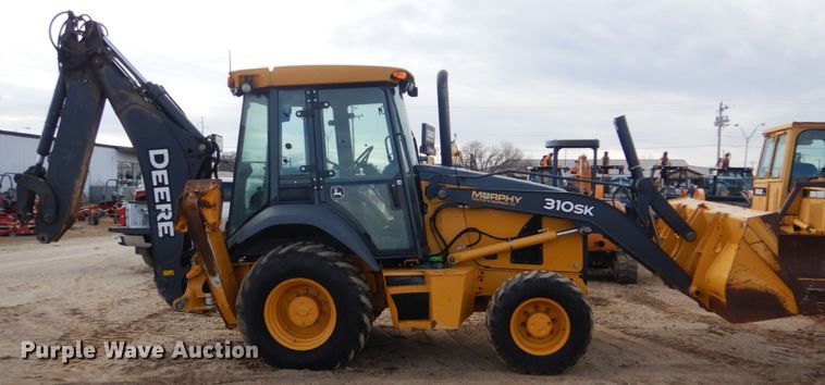 image for item DI2414 2014 John Deere 310SK backhoe