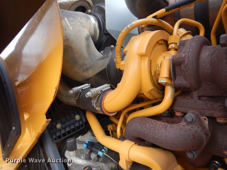 image for item DI2414 2014 John Deere 310SK backhoe