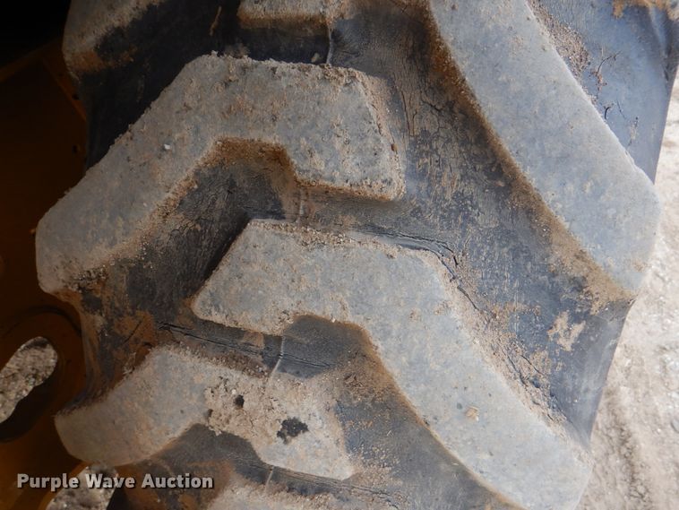 image for item DI2414 2014 John Deere 310SK backhoe