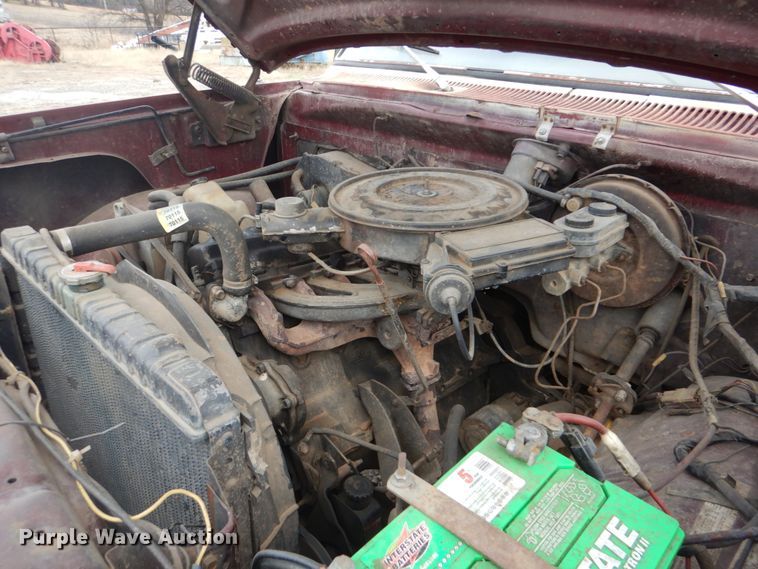 image for item DI2422 1982 Dodge W150 flatbed pickup truck