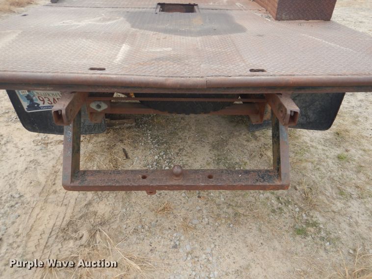 image for item DI2422 1982 Dodge W150 flatbed pickup truck