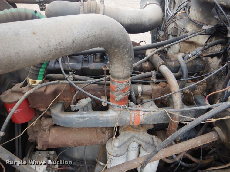 image for item DI2423 1985 Mack R686S1 dump truck