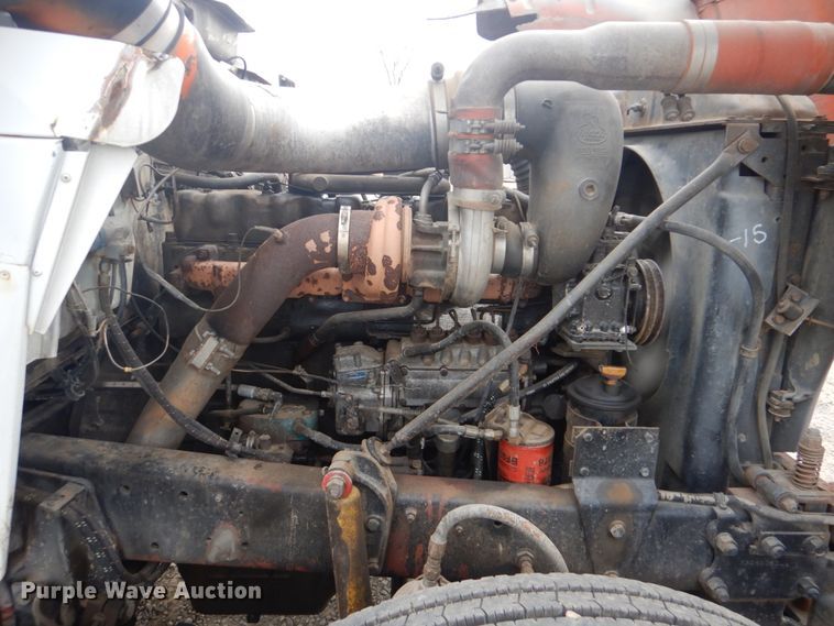 image for item DI2423 1985 Mack R686S1 dump truck