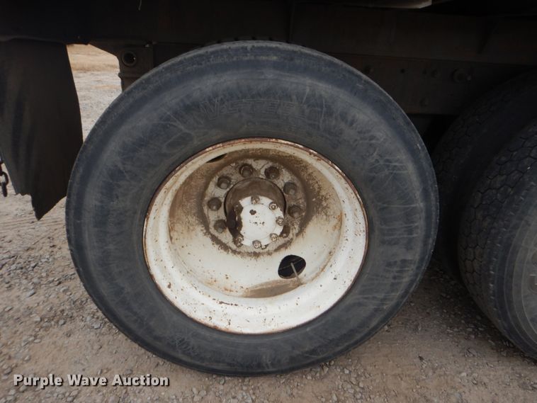 image for item DI2423 1985 Mack R686S1 dump truck