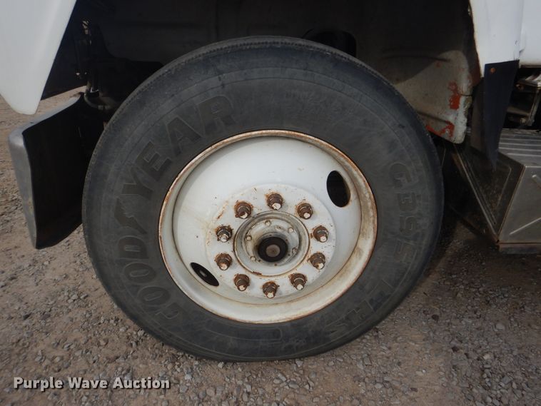 image for item DI2423 1985 Mack R686S1 dump truck