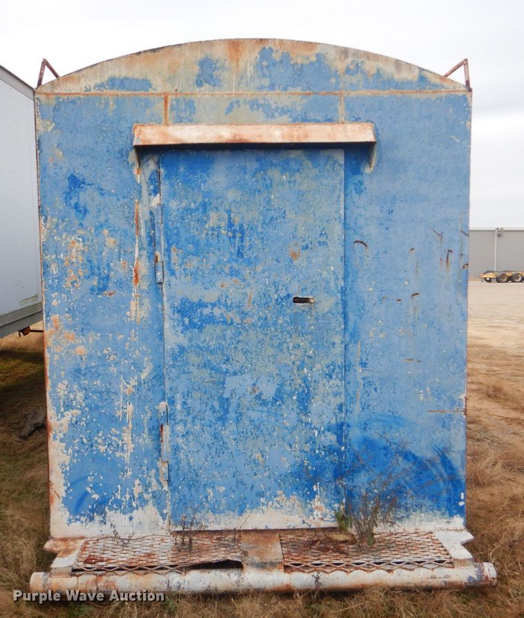 image for item DI2431 Oilfield dog house
