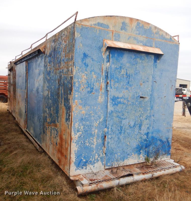 image for item DI2431 Oilfield dog house