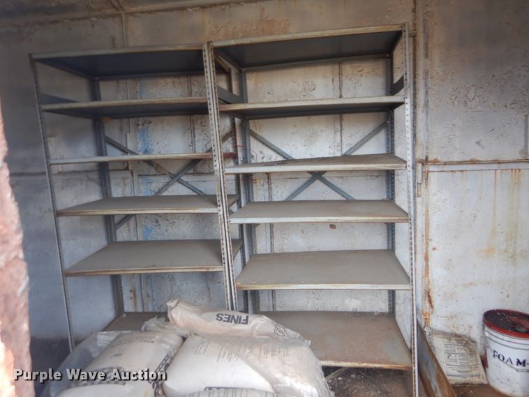 image for item DI2431 Oilfield dog house