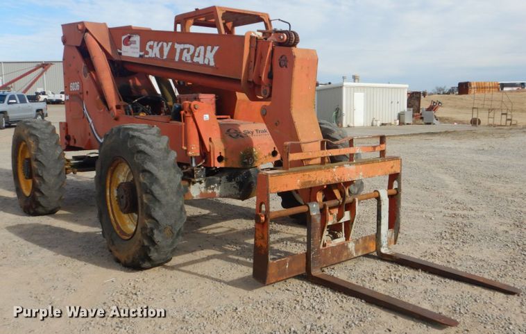 image for item DI2434 1994 SkyTrak 6036 telehandler
