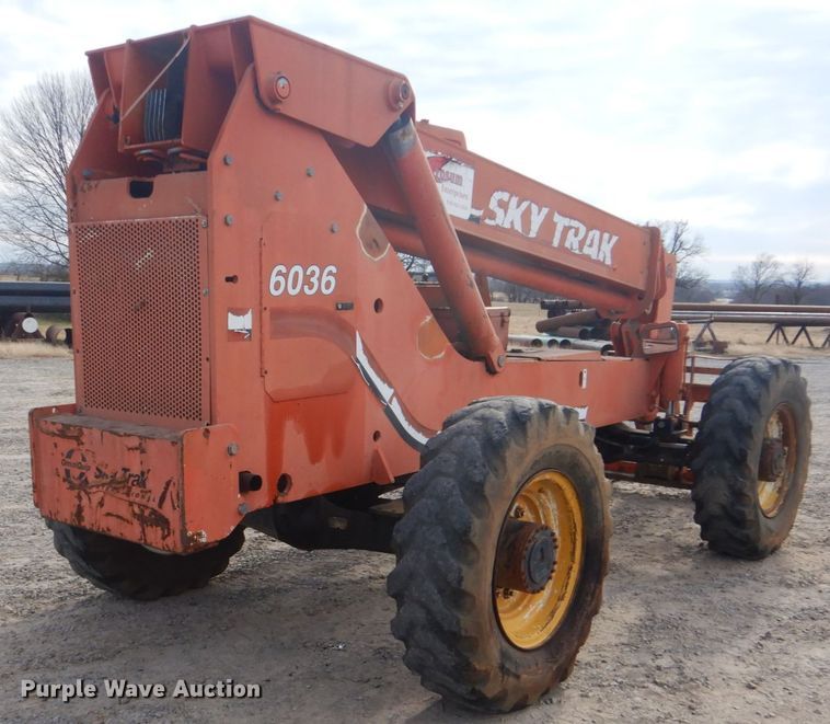 image for item DI2434 1994 SkyTrak 6036 telehandler