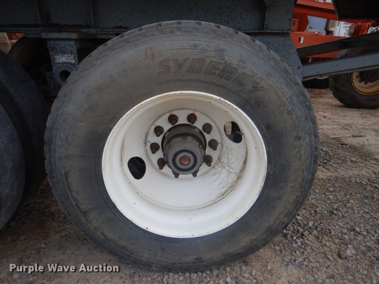image for item DI2437 2002 Travis S96 end dump trailer