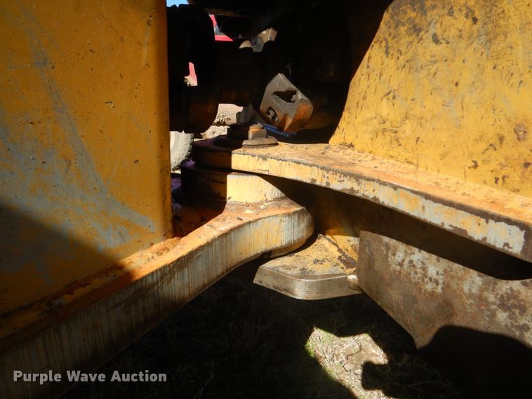 image for item DI2439 2012 Caterpillar 563C feller buncher