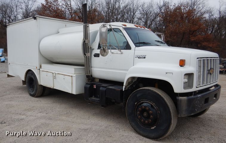 image for item DY9869 1991 Chevrolet Kodiak C6500 service truck