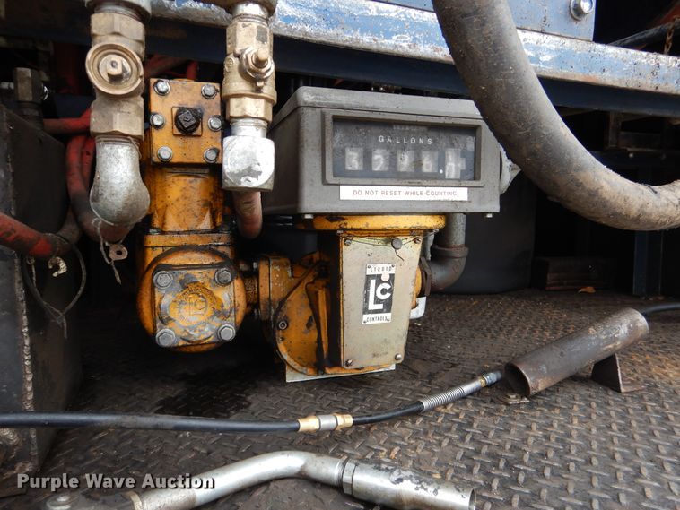 image for item DY9869 1991 Chevrolet Kodiak C6500 service truck