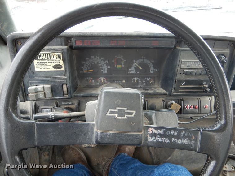 image for item DY9869 1991 Chevrolet Kodiak C6500 service truck