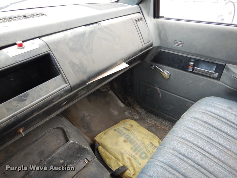 image for item DY9869 1991 Chevrolet Kodiak C6500 service truck