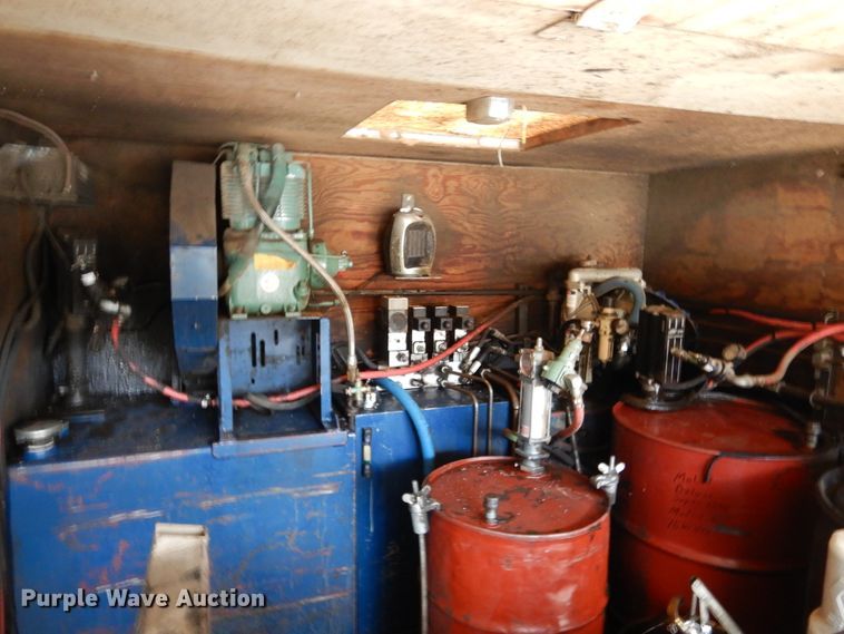 image for item DY9869 1991 Chevrolet Kodiak C6500 service truck