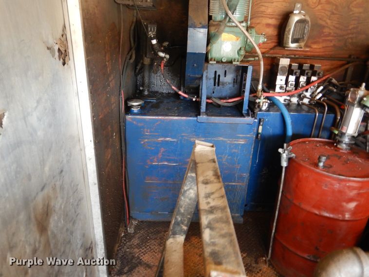 image for item DY9869 1991 Chevrolet Kodiak C6500 service truck