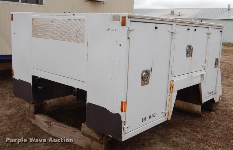 image for item EC9110 Maintainer utility bed