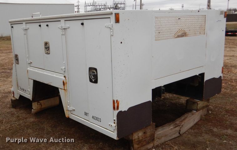 image for item EC9110 Maintainer utility bed