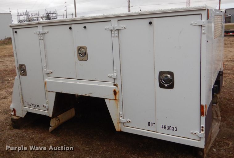 image for item EC9110 Maintainer utility bed