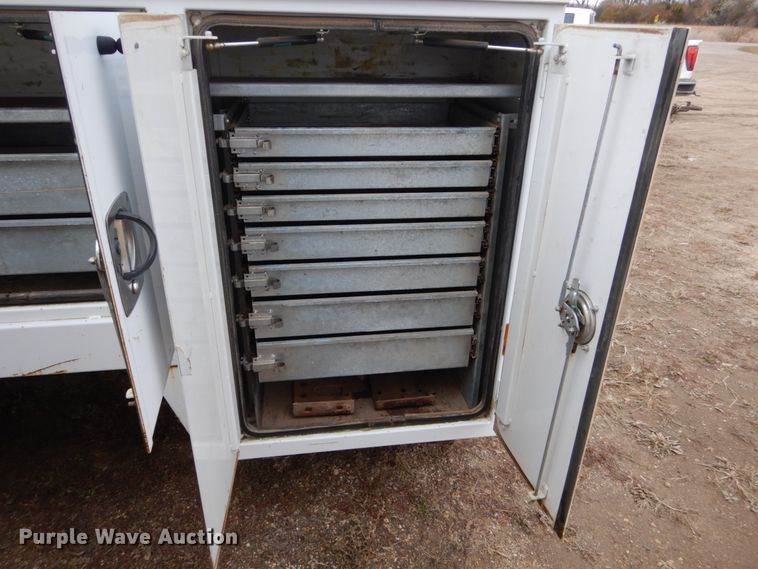 image for item EC9110 Maintainer utility bed