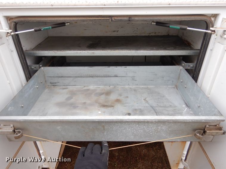 image for item EC9110 Maintainer utility bed