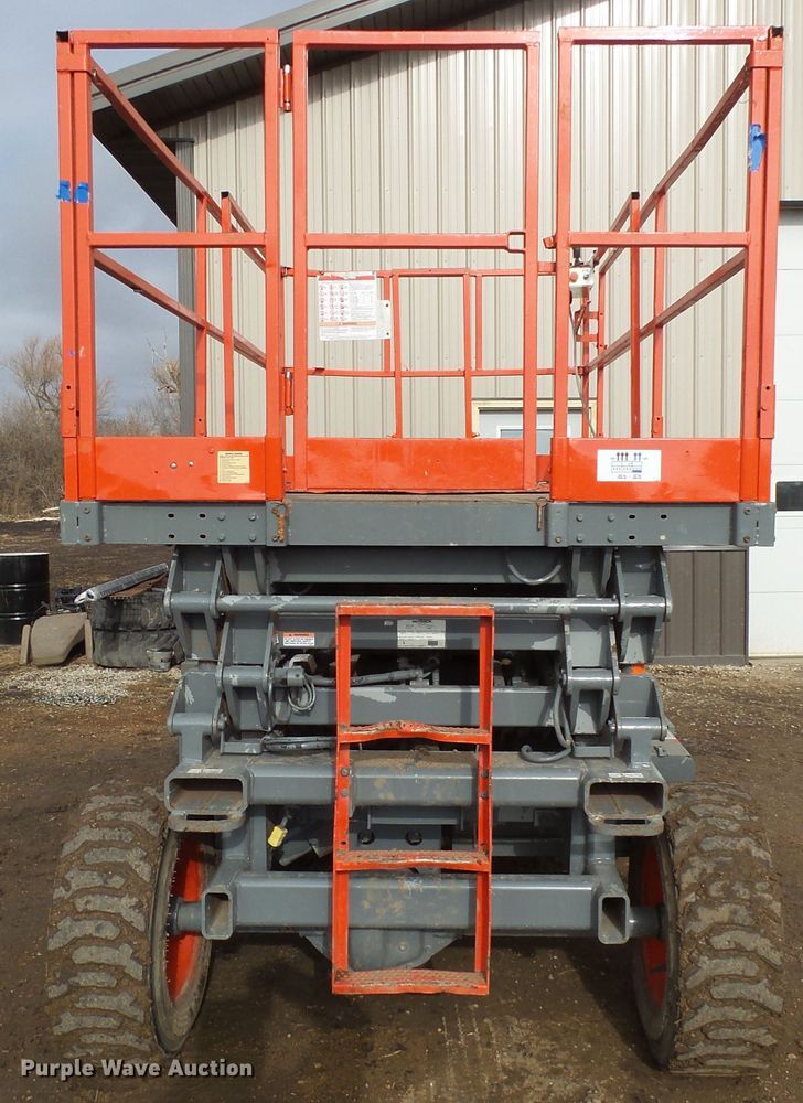 image for item EF9596 Sky Jack SJ7127 scissor lift